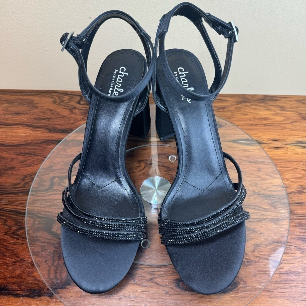 CHARLES DAVID Rheanna Heeled Sandal In Black
